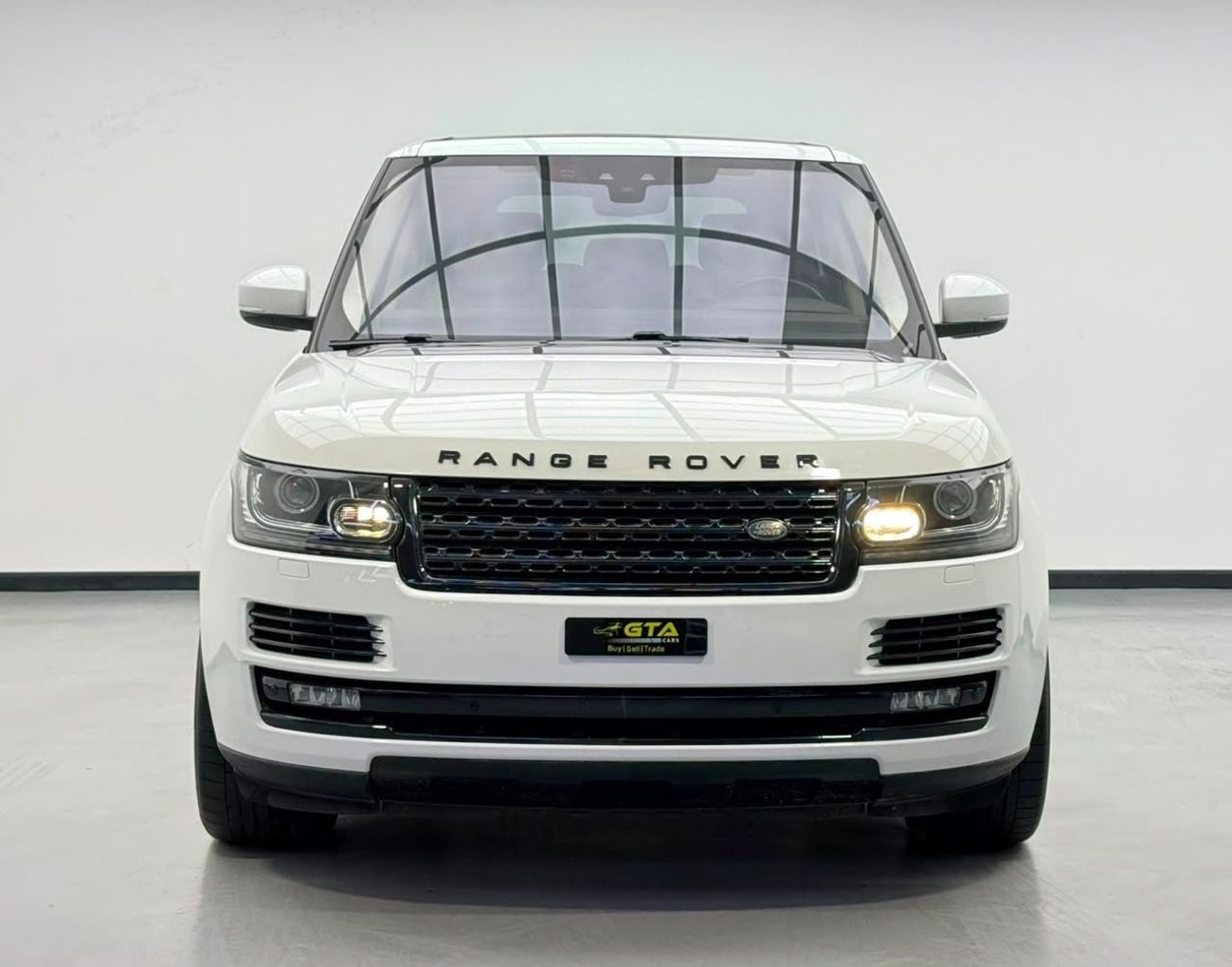 Land Rover Range Rover HSE 2017 Range Rover HSE Supercharged, Full Range Rover Service History, Fully Loaded, GCC