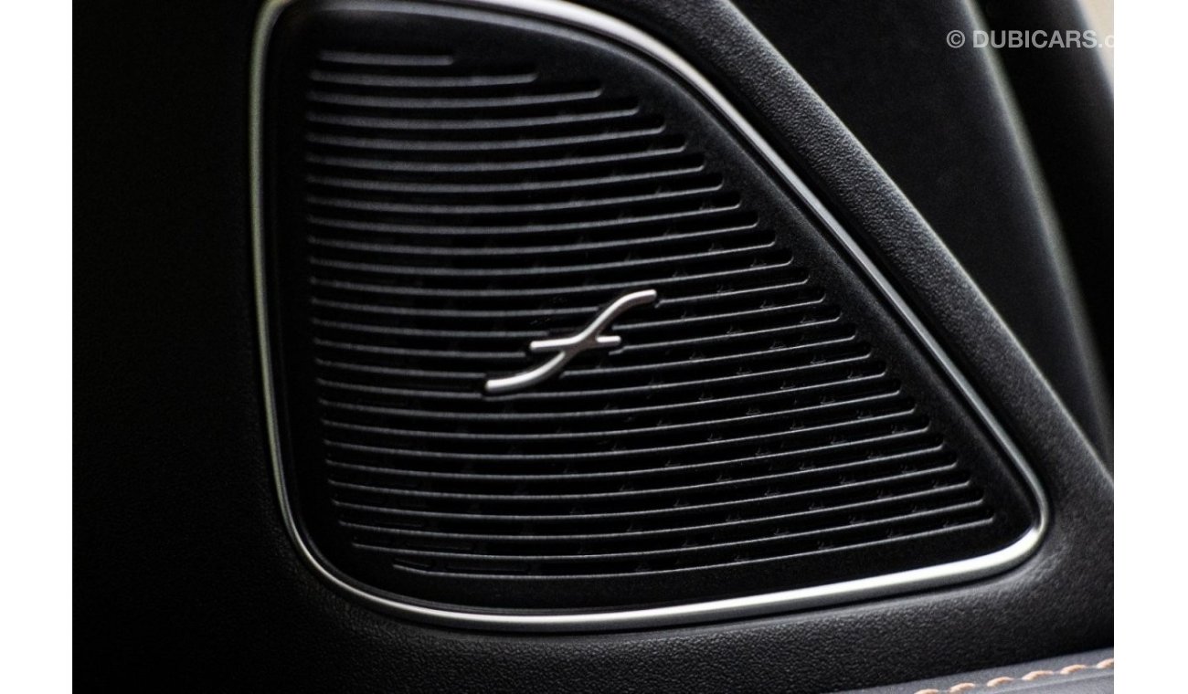 Mercedes-Benz C200 (FOR EXPORT) 2024 C200 Premium + Black / Cognac