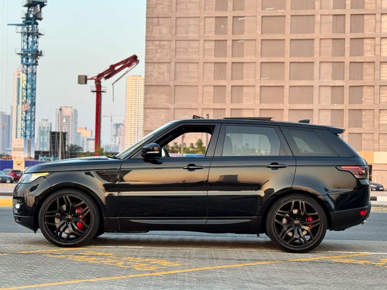 Land Rover Range Rover Sport Range rover Sport  2017 black colour Rhd