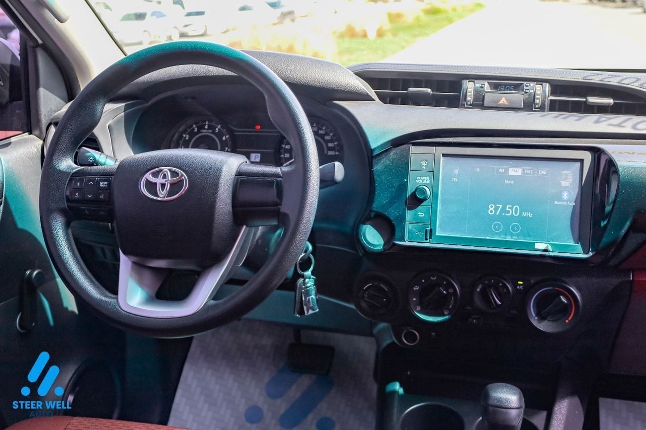 Toyota Hilux GLX 2022 2.7L DC | 4WD | 2.7L Petrol | Automatic | GCC Specs | Best Price