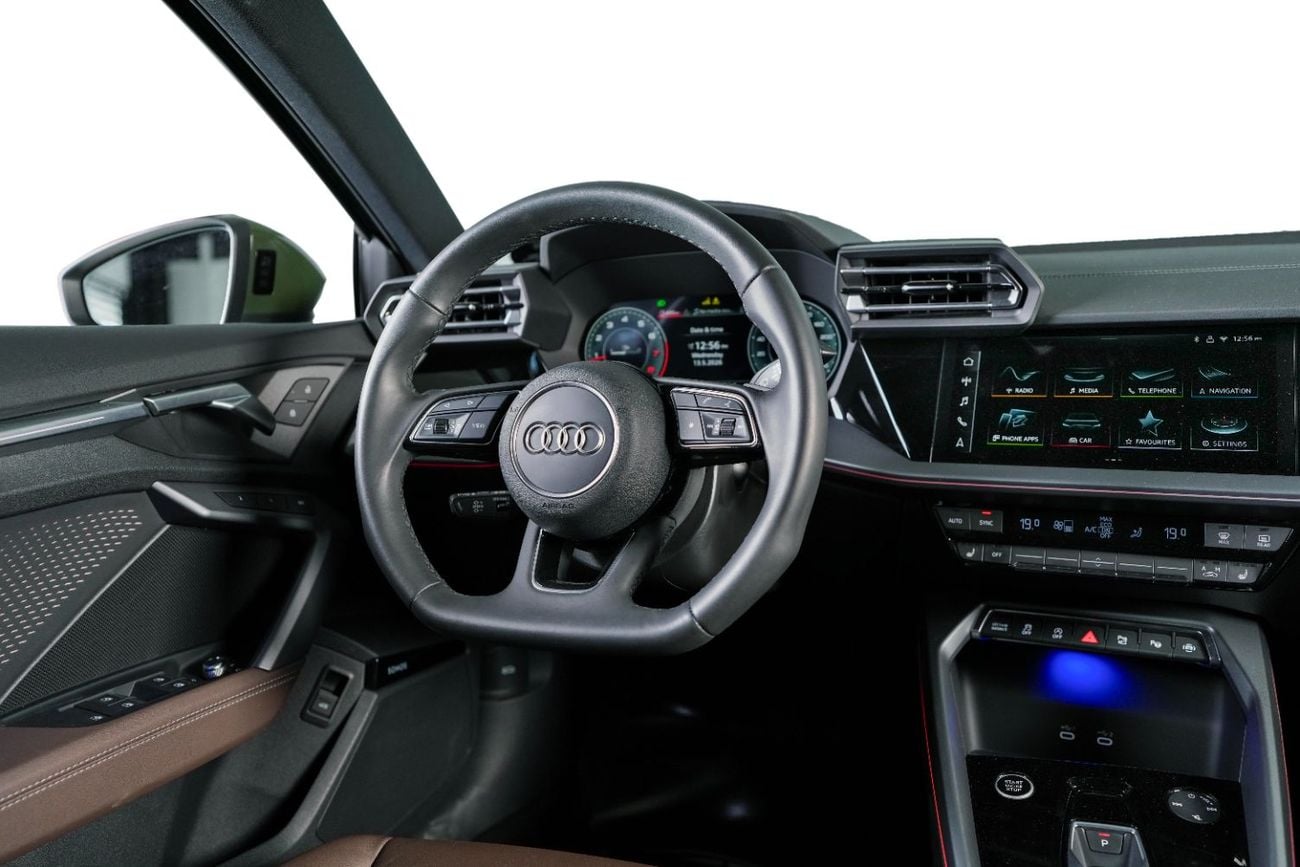 Audi A3 35 TFSI S Line 1.4L S line-GCC-District Green--Audi warranty & service valid till 2030