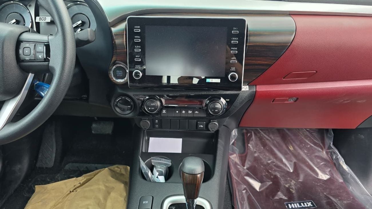 تويوتا هيلوكس BASE DC TRD 4.0L 4WD