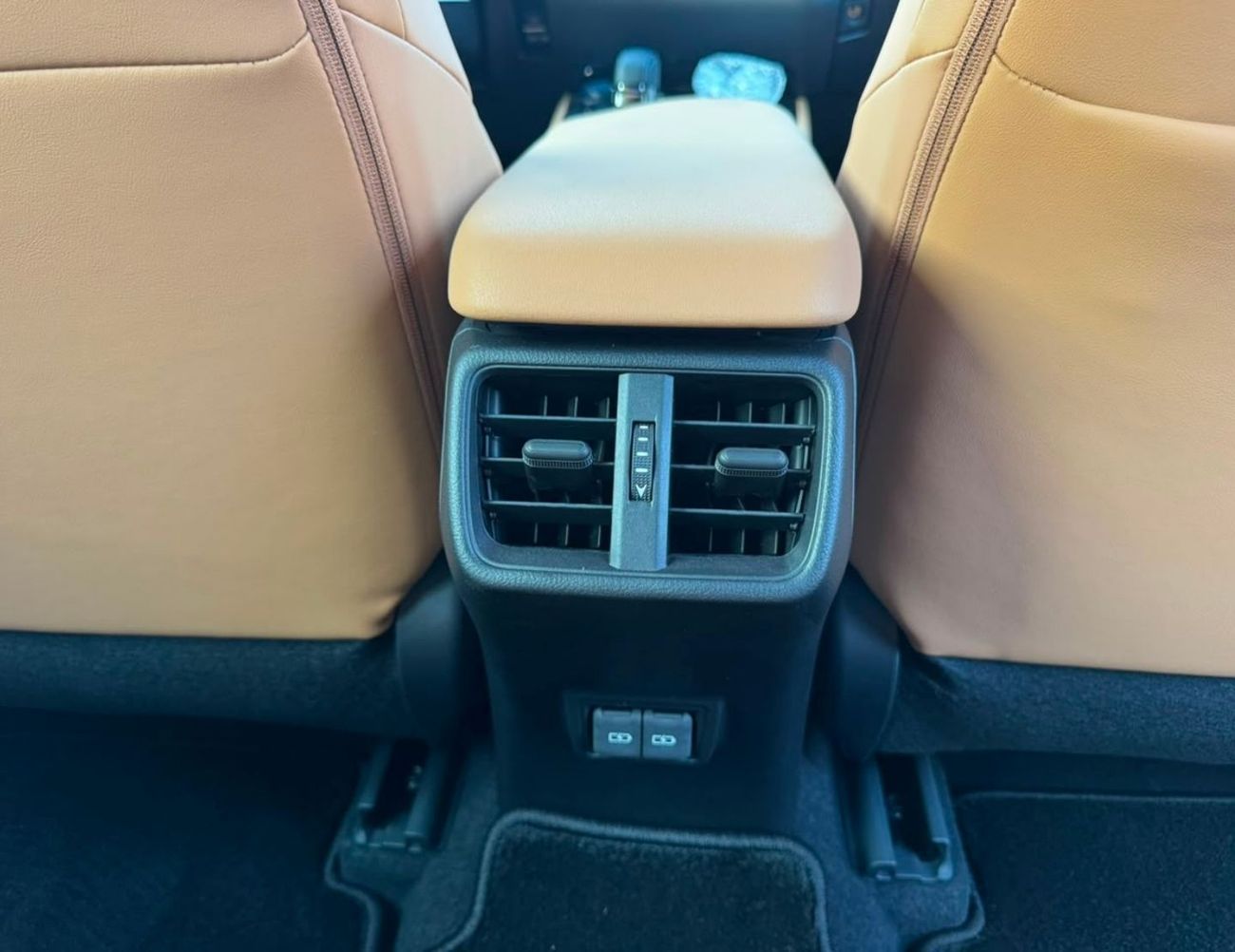Lexus UX300h PREMIER PRIME HYBRID || 2.0L V4 / RADAR / LEATHER WITH PWR SEATS / SUNROOF / FULL OPTION (CODE # UX3HP)