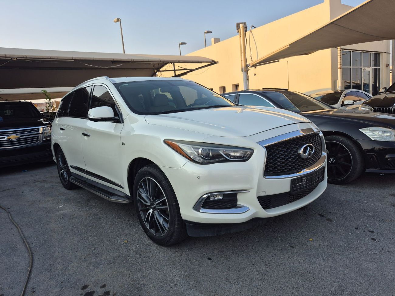 إنفينيتي QX60 