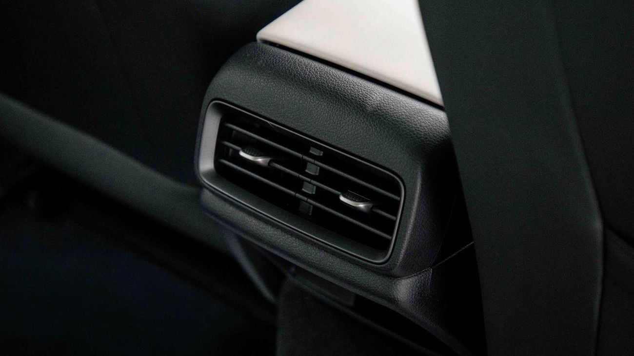 BYD Seal 05 DM-i 1.5L Petrol Engine + Electric Motor (DM-i Plug-in Hybrid) | 4 Door | 5 Seater