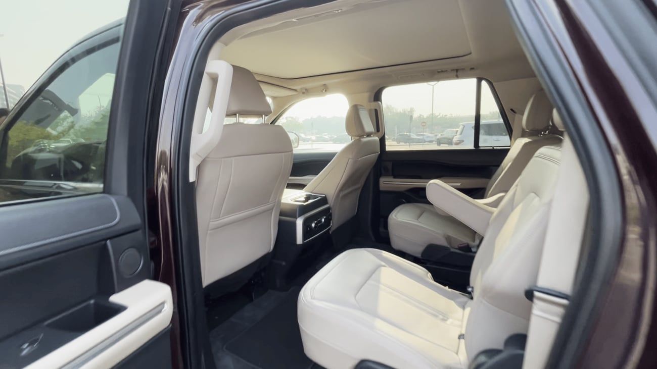 Ford Expedition Limited 3.5L 4WD - Best Deal in Market | Low Mileage