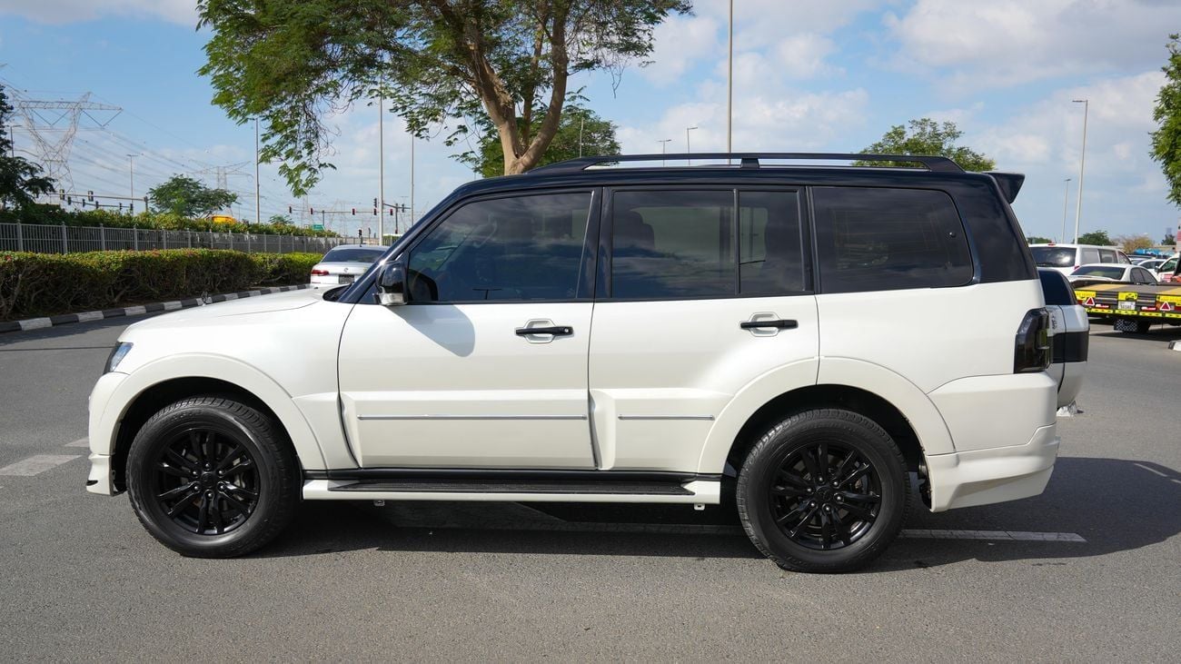 Mitsubishi Pajero SIGNATURE EDITION 2020!!GCC SPECS!! WELL MAINTAINED