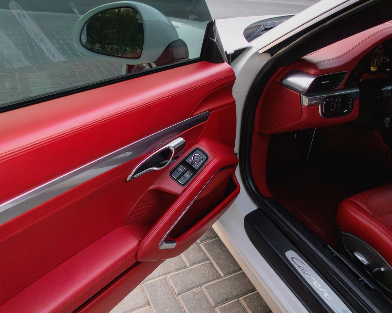 Porsche 911 Carrera S 3.8L (400 HP) Coupe