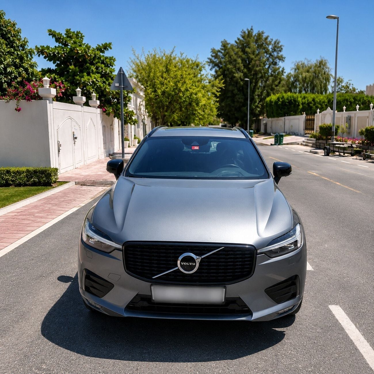 فولفو XC 60 R DESIGN