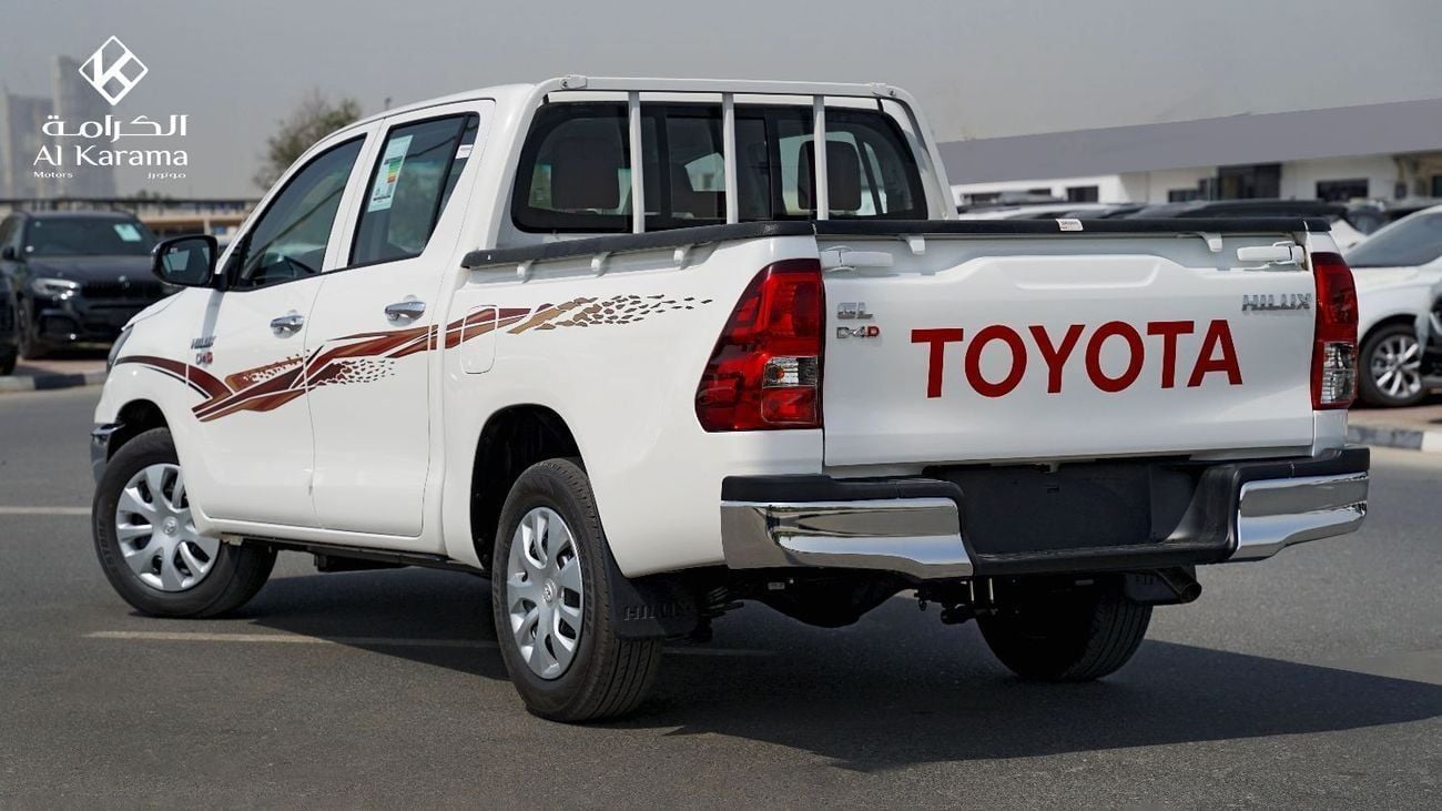 تويوتا هيلوكس GL D-4D - 2.4L | Manual Transmission | Bed Liner | GCC Specs | Zero KM