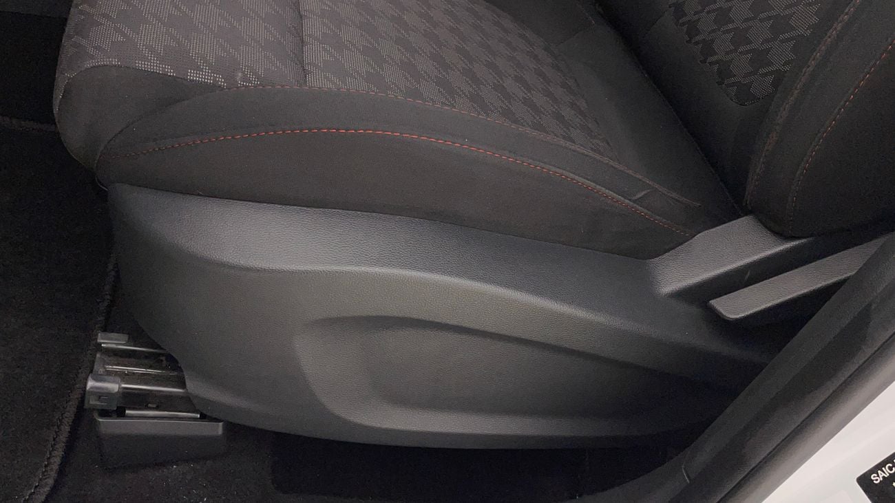 أم جي ZS STD 1.5 | بدون دفعة مقدمة | اختبار القيادة في المنزل