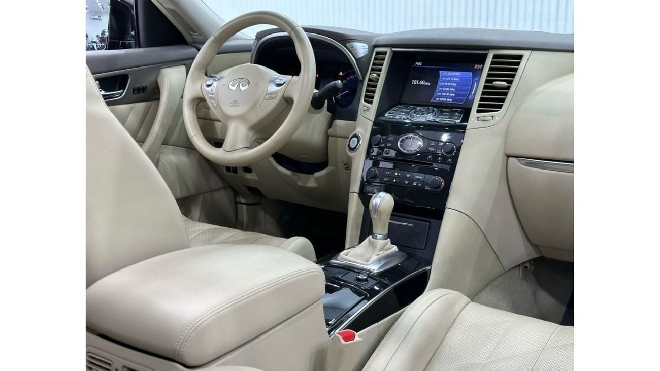 Infiniti QX70 2019 Infiniti QX70, Warranty, Full Infiniti Service History, Excellent Condiiton, GCC