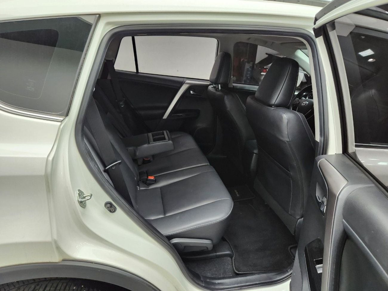 تويوتا راف ٤ 2018 TOYOTA RAV4 (G) 2.5