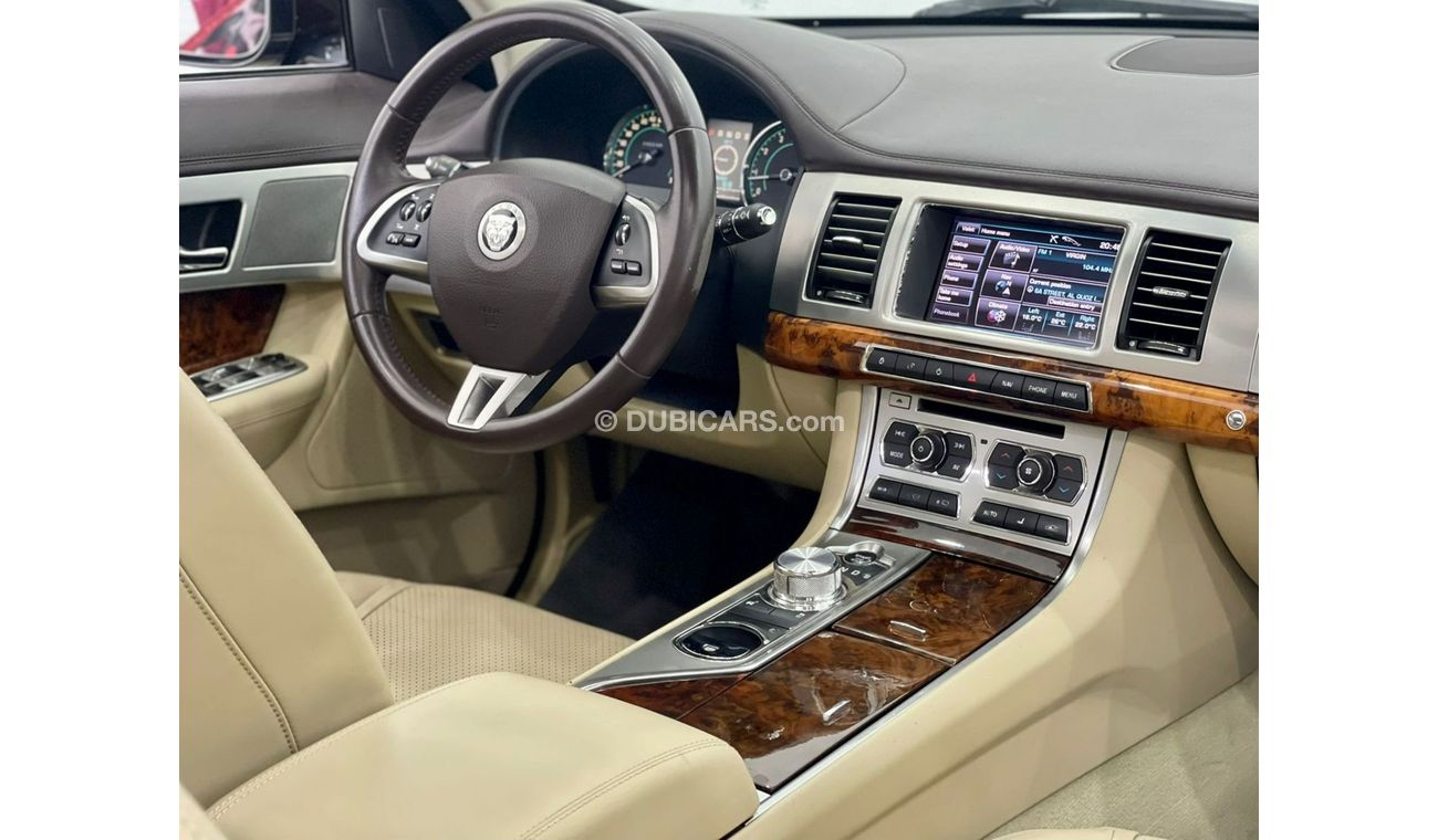 Jaguar XF Premium Luxury 2012 Jaguar XF V6 3.0L Premium Luxury, Full Option, Full Service History, GCC
