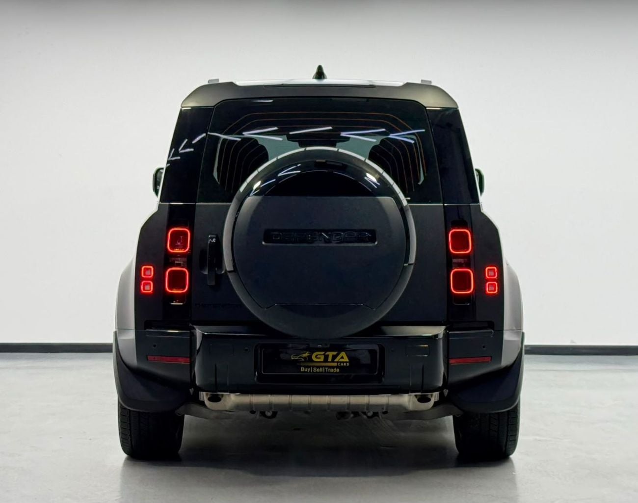Land Rover Defender 110 HSE P400 2024 Land Rover Defender 110 HSE P400, 2029 LR Warranty + Service Pack, Full LR Service History, GCC