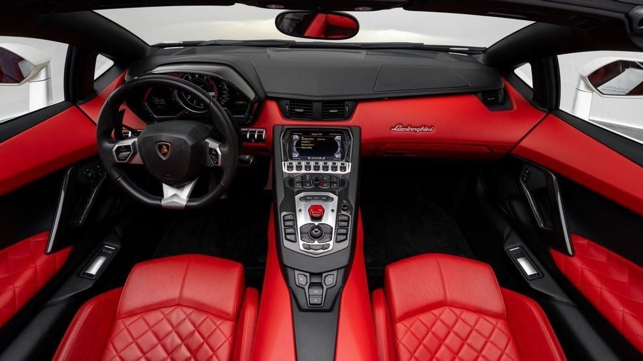 Lamborghini Aventador LP 700-4 Roadster - 2015 - GCC