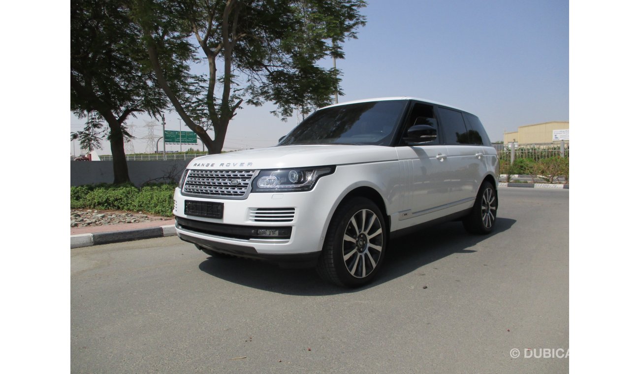 Land Rover Range Rover Vogue SE Supercharged LARGE 2015 GULF FULL SERVICES , UNDER WARRANTY