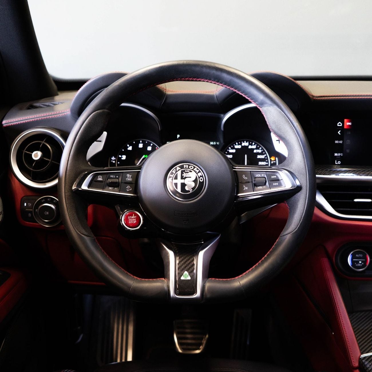 Alfa Romeo Stelvio AED 2,682 P.M • 0% Downpayment •  Alfa Romeo Stelvio Quadrifoglio • 1 Year Warranty