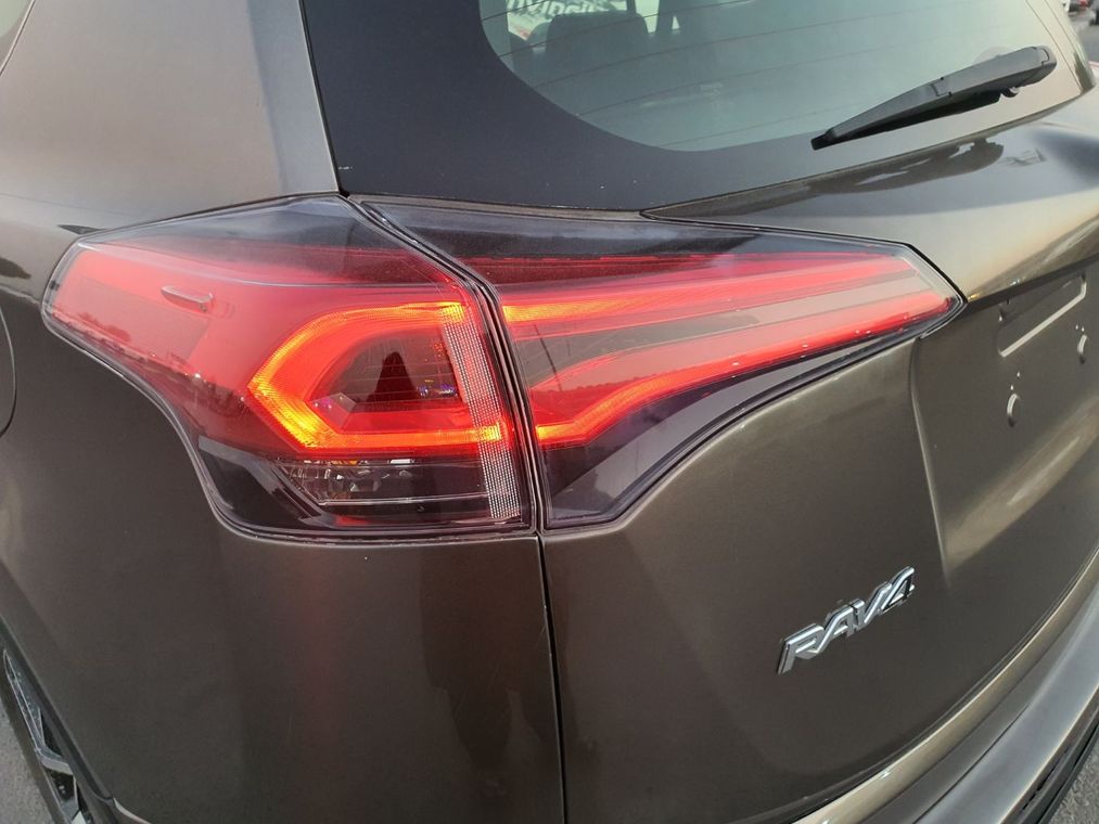 تويوتا راف ٤ Right hand drive Brown 2016