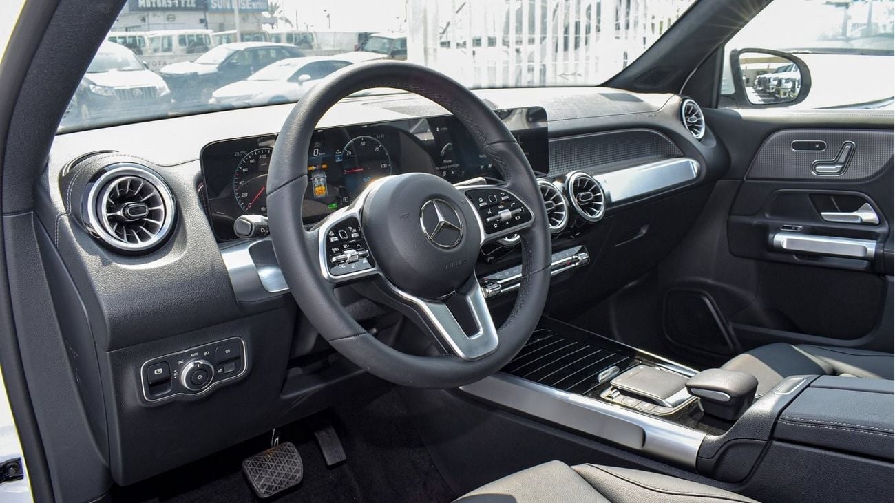 Mercedes-Benz EQB 260