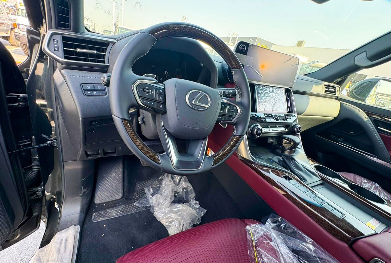 Lexus LX600 SIGNATURE 2025 3.5 L PETROL