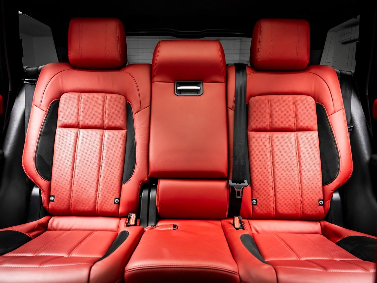 Land Rover Range Rover Sport HSE 3.0L (340 HP) 2022 Range Rover Sport, 2027 Land Rover Warranty + Service Contract, Low KMs, GCC