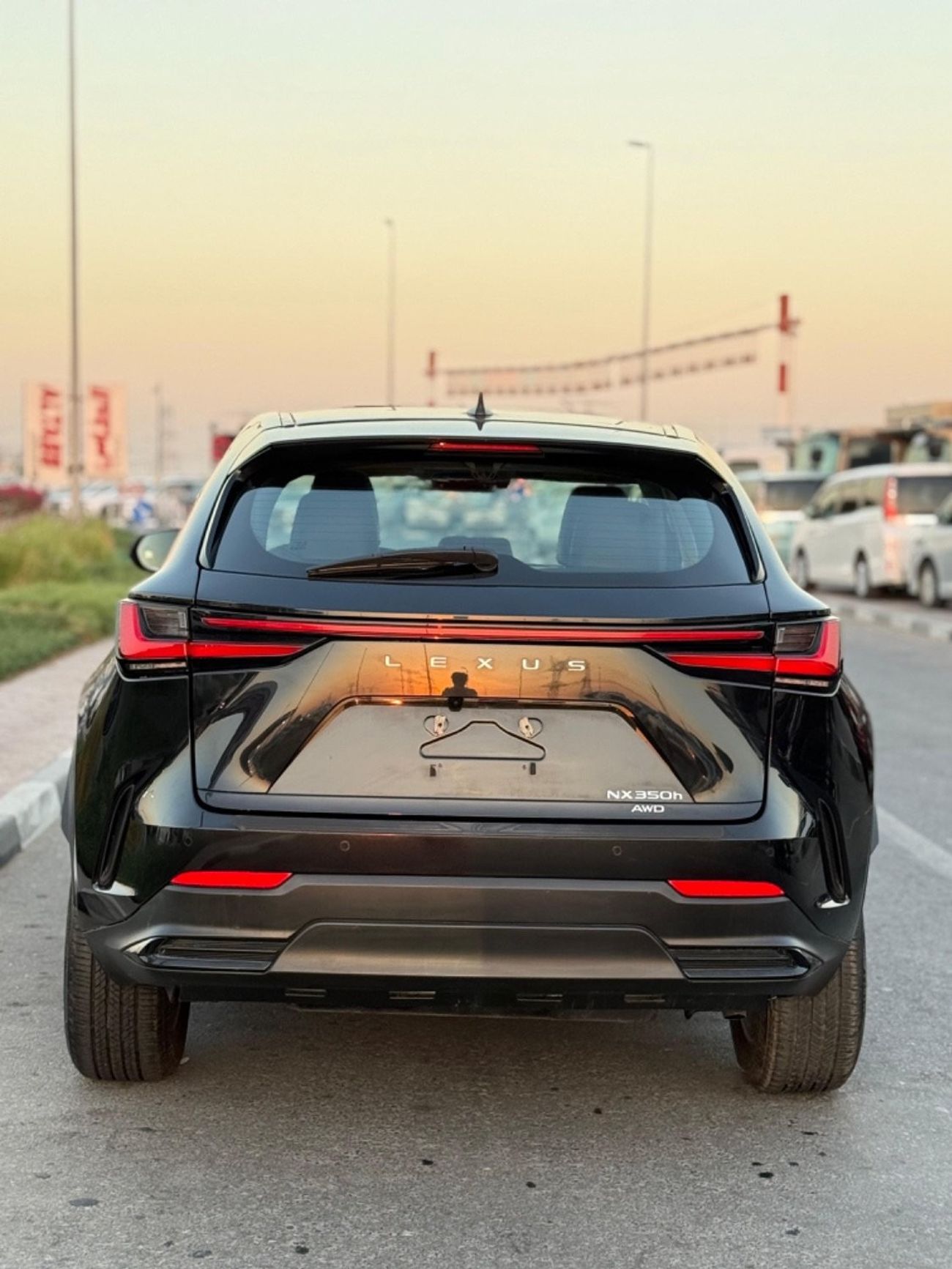 لكزس NX350h Hybrid LEXUS NX 350h Platinum 2.5L