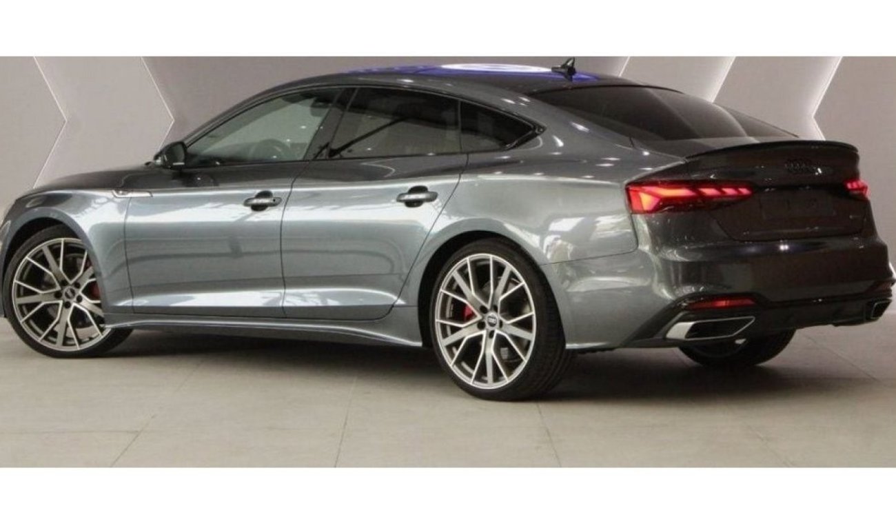 أودي A5 45 TFSI quattro S لاين