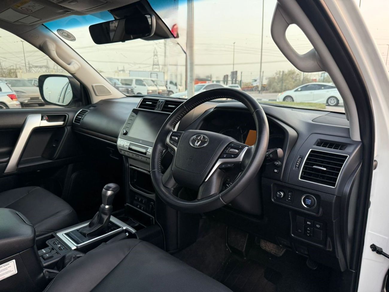 Toyota Prado GOOD CONDTION | 2800CC DIESEL | 4WD | RHD | 7 SEATER | AUTOMATIC SUV