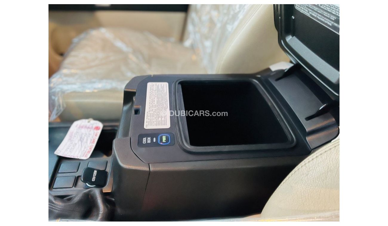 Toyota Prado Toyota prado LHD Petrol engine 6 cylinder model 2013 full option car very clean and good condition