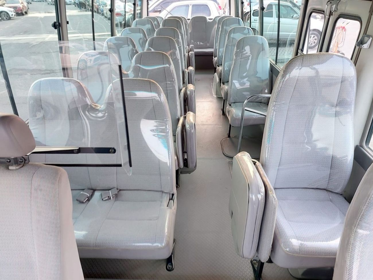 Toyota Coaster TOYOTA COASTER BUS RHD 2004 MODEL 4.0 L DIESEL AUTOMATIC(PM12501)