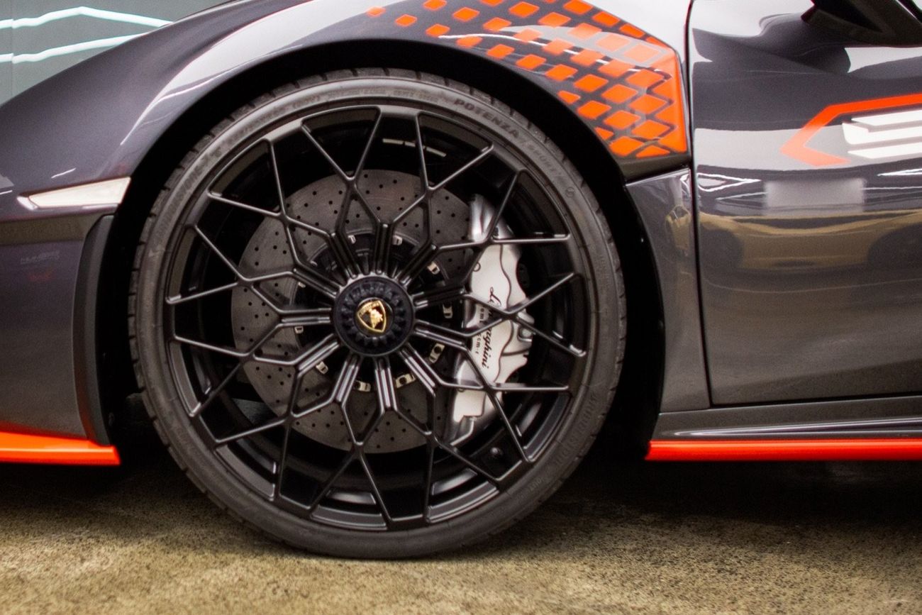 لامبورغيني هوراكان STO