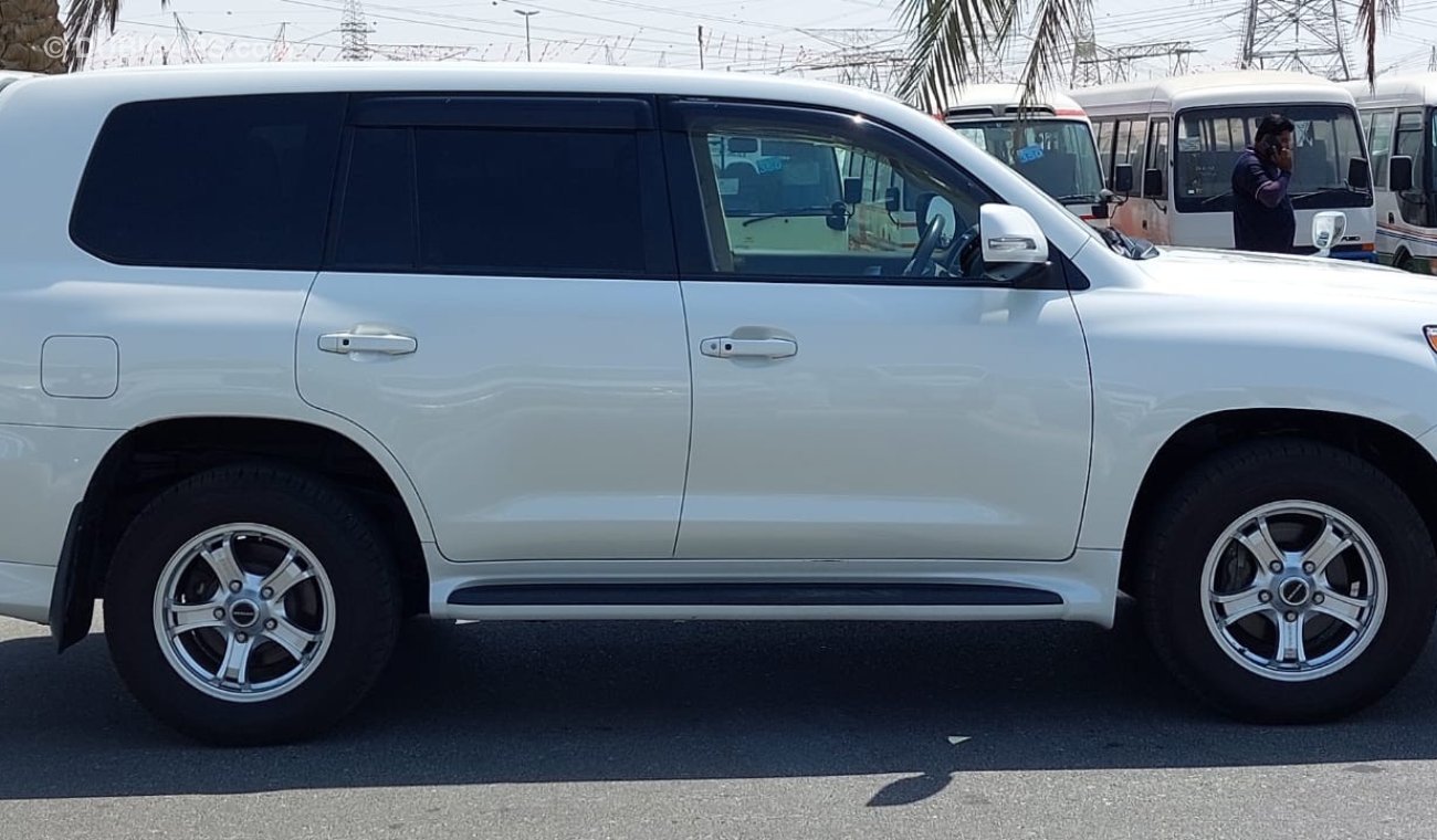 تويوتا لاند كروزر Toyota Landcruiser Petrol Engine model 2015 for sale from Humera motor car very clean and good condi