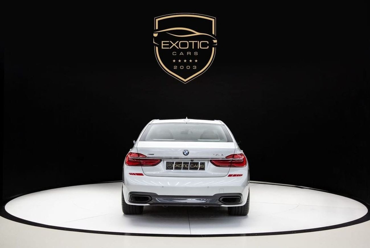BMW 750Li Luxury 4.4L (443 HP)