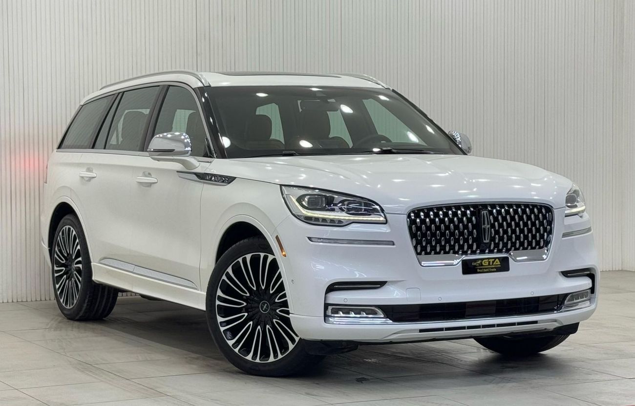 Lincoln Navigator Presidential 3.5L 2020 Lincoln Navigator Presidentail, Warranty, Service History, Excellent Conditio
