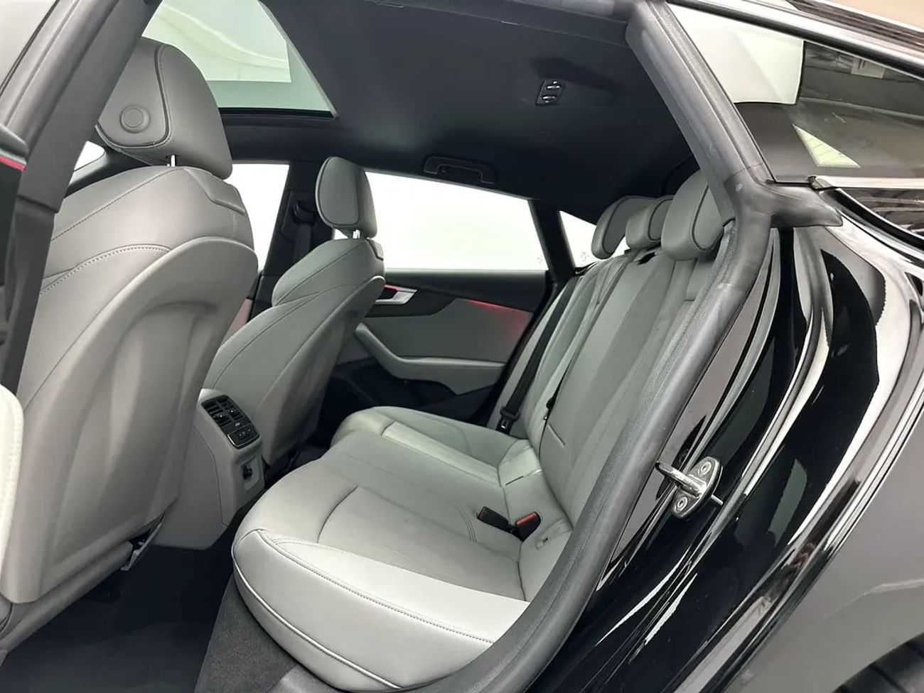 Audi A5 40 TFSI Advanced 2.0L (187 HP) Sportback Advanced 40 TFSI 190hp (Ref# 067295) EXCLUSIVE RAMADAN OFFE