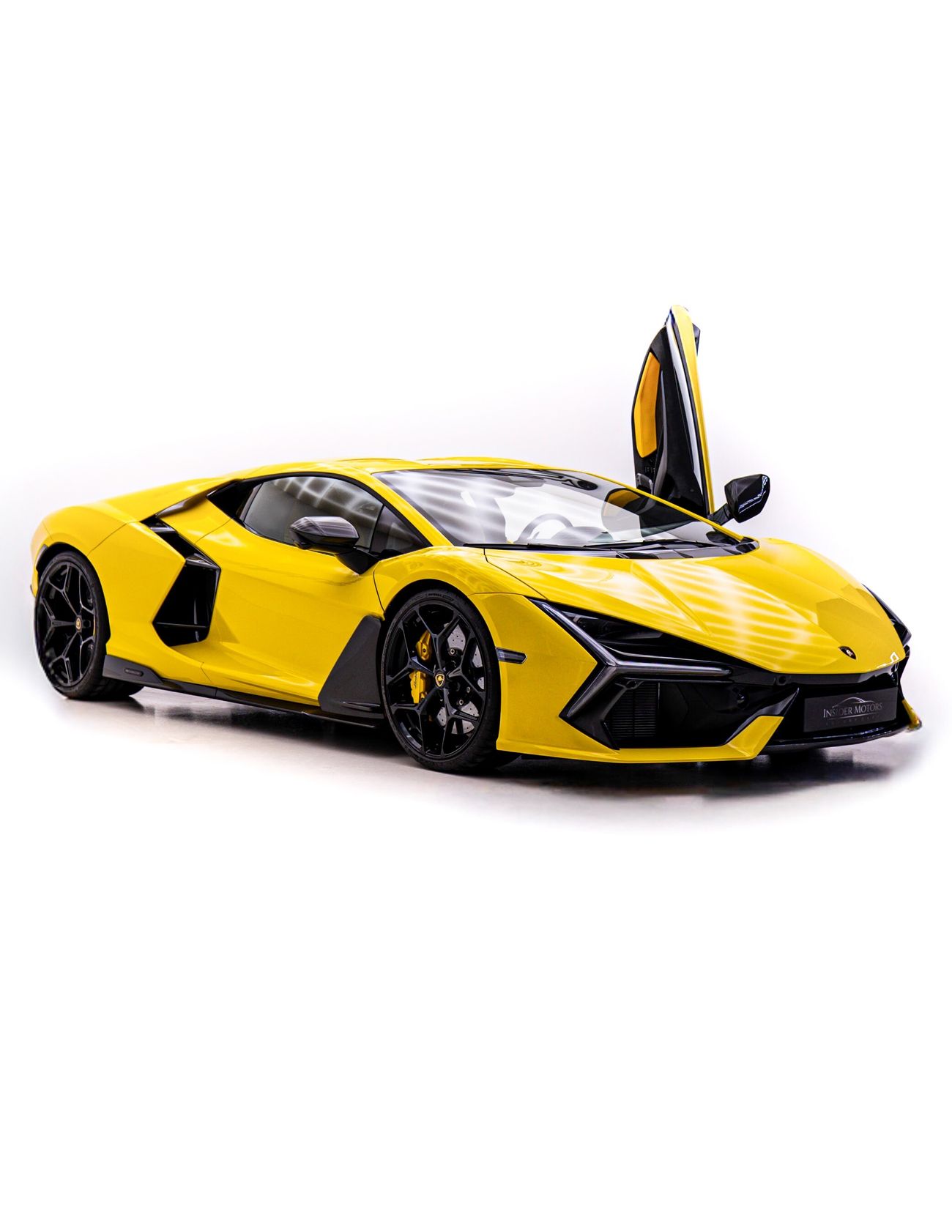 لامبورغيني ريفويلتو 6.5L V12 Hybrid