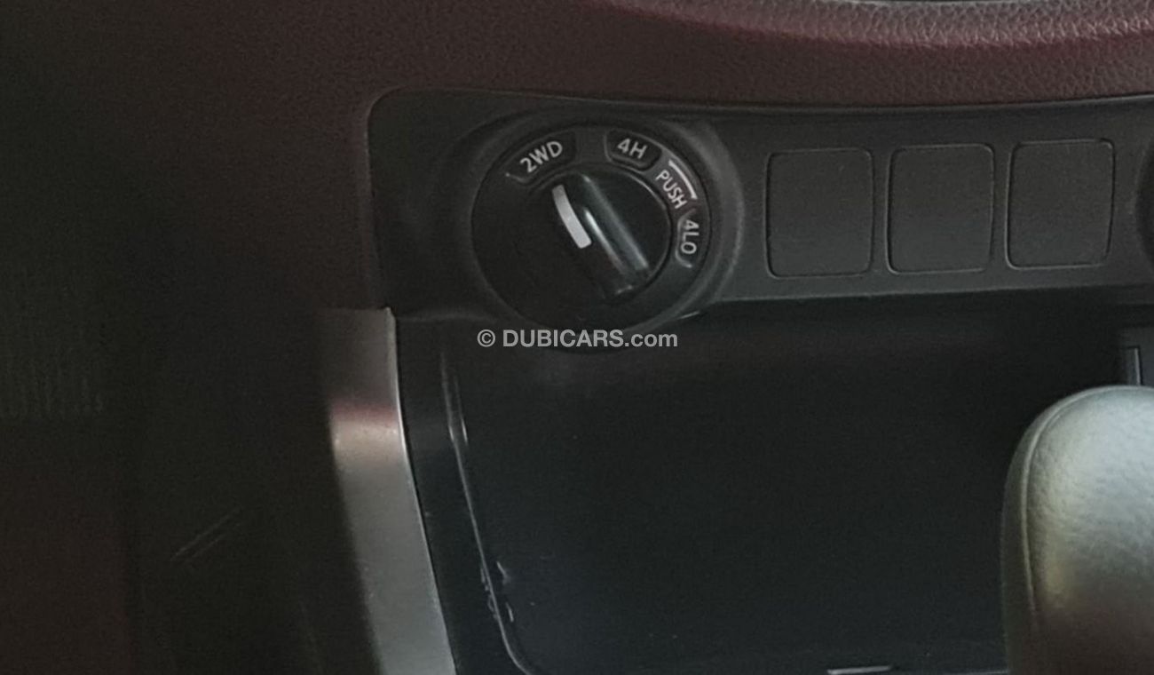 Nissan Navara Std SE 4x4 2017  Automatic GCC Perfect Condition
