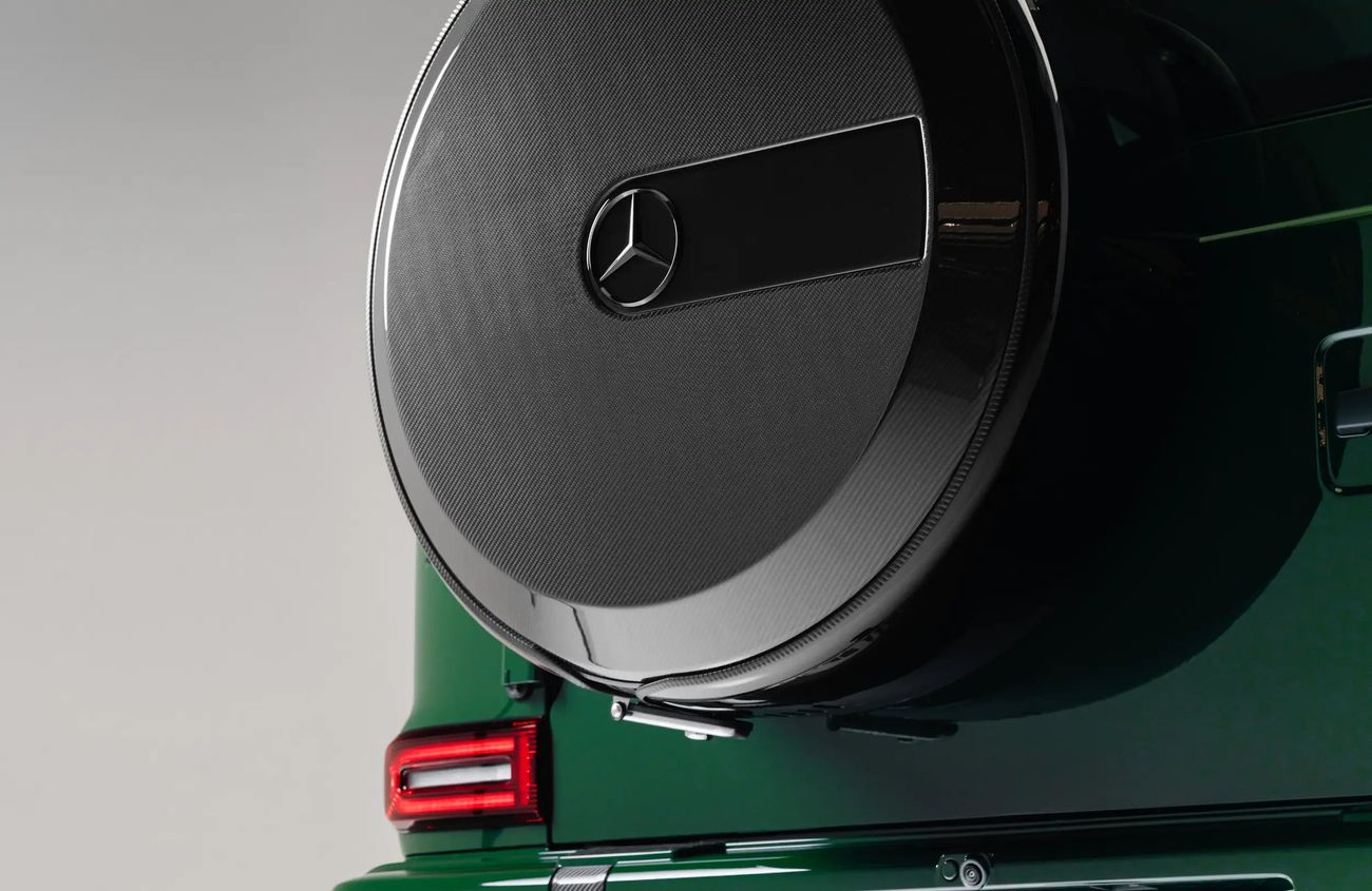 Mercedes-Benz G 63 AMG 4.0L V8 Twin-Turbocharged Engine + eMotor