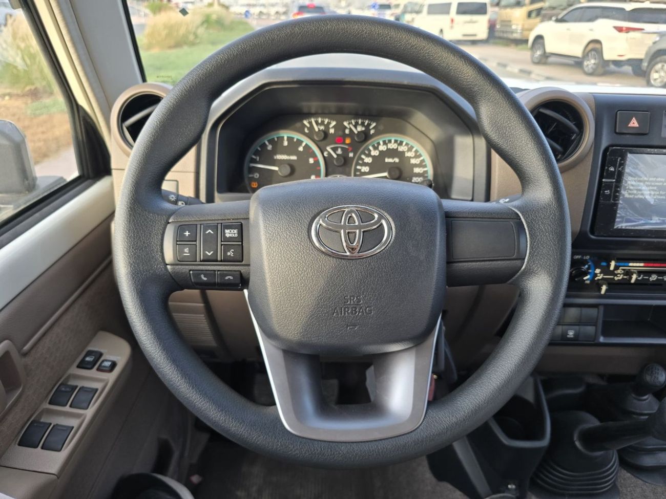 Toyota Land Cruiser 70 2024 LC76 4.5L V8 Diesel MT