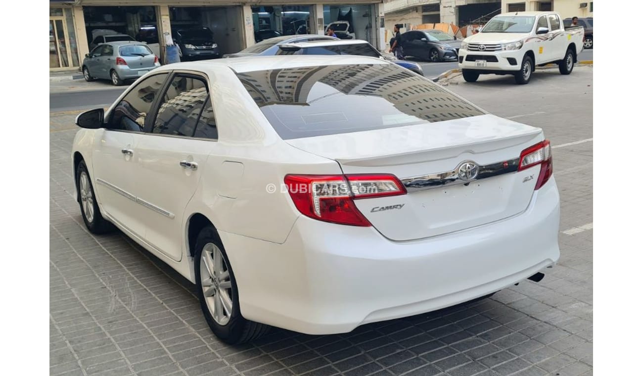 Used Toyota camry 2015 gcc GLX 2015 for sale in Dubai 631653