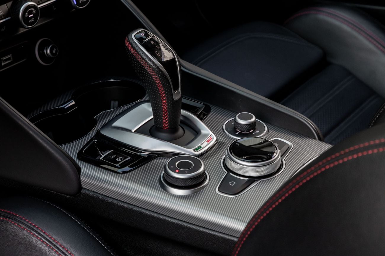 ألفا روميو جوليا COMPETIZIONE Giulia Competizione | 3,428 P.M | 0% Downpayment | Warranty!
