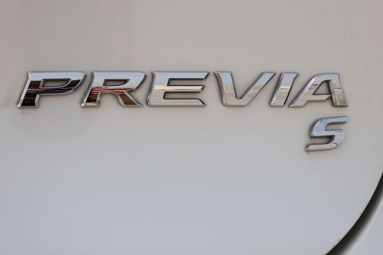 Toyota Previa ACCIDENTS FREE - GCC - ORIGINAL PAINT - S - PERFECT CONDITION INSIDE OUT