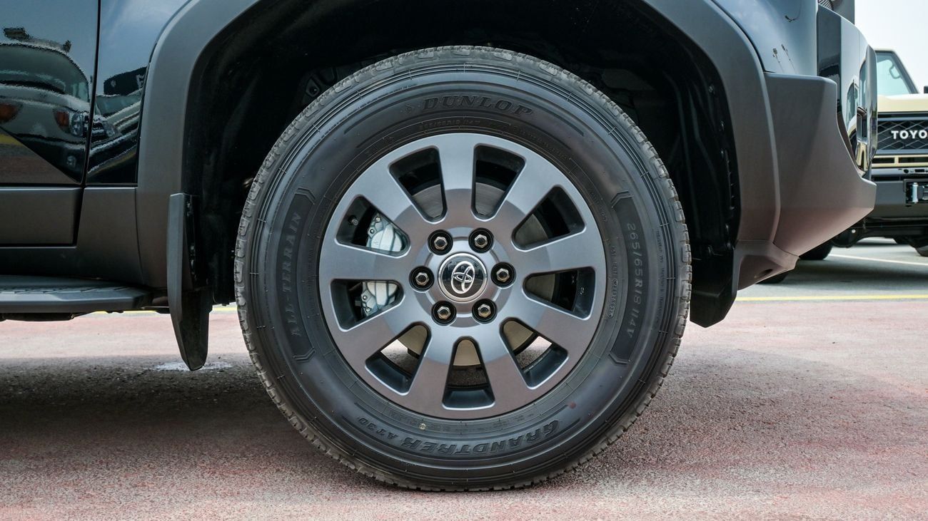 تويوتا برادو Adventure Mono Tone 2.4T