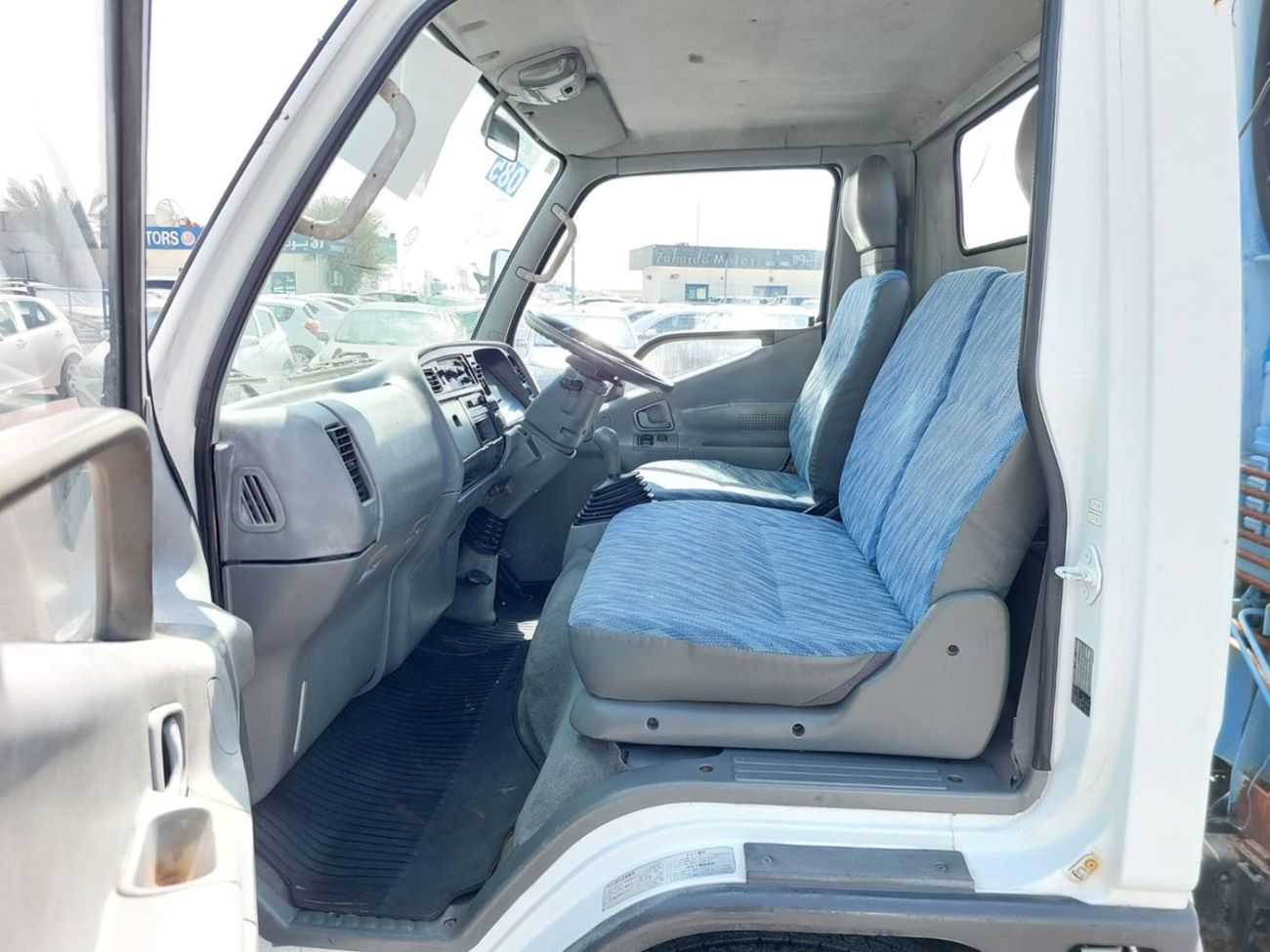 Mitsubishi Fuso Canter (RAMADAN OFFER) MITSUBISHI CANTER TRUCK RHD 1994 MODEL 4.6 L DIESEL MANUAL(PM500262)