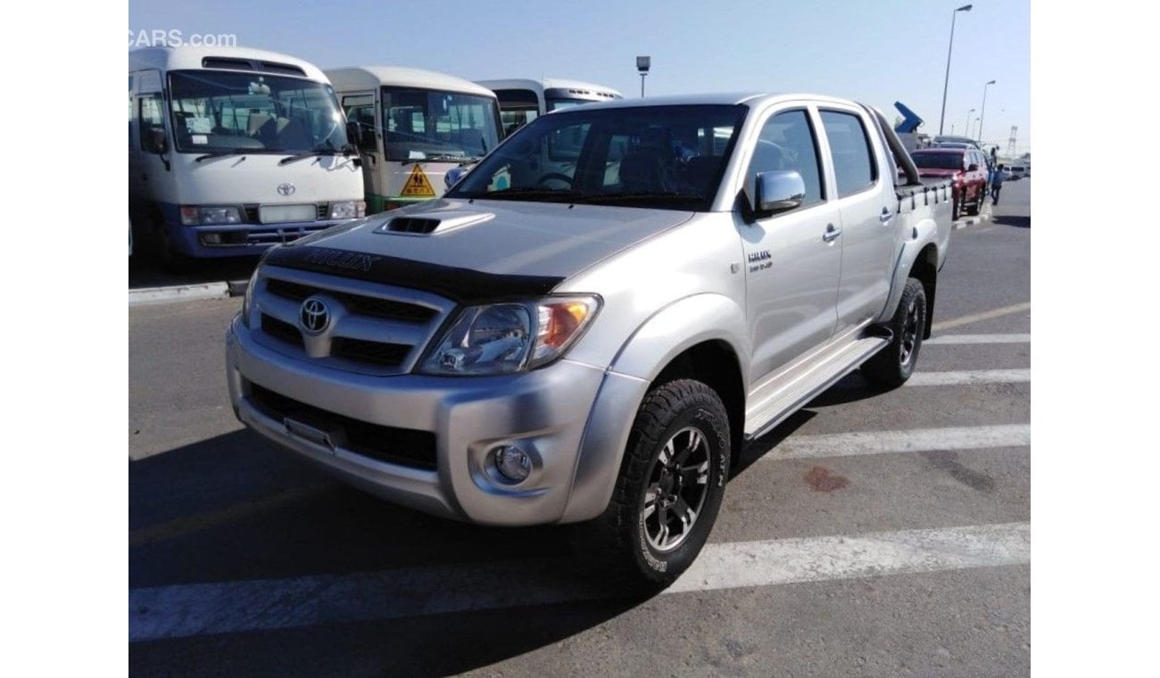 تويوتا هيلوكس Hilux RIGHT HAND DRIVE (Stock no PM 283 )