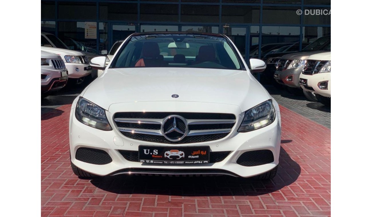 مرسيدس بنز C200 GCC LOW MILEAGE 2017 AGENCY MAINTAINED IN MINT CONDITION WITH BRAND NEW TYRES