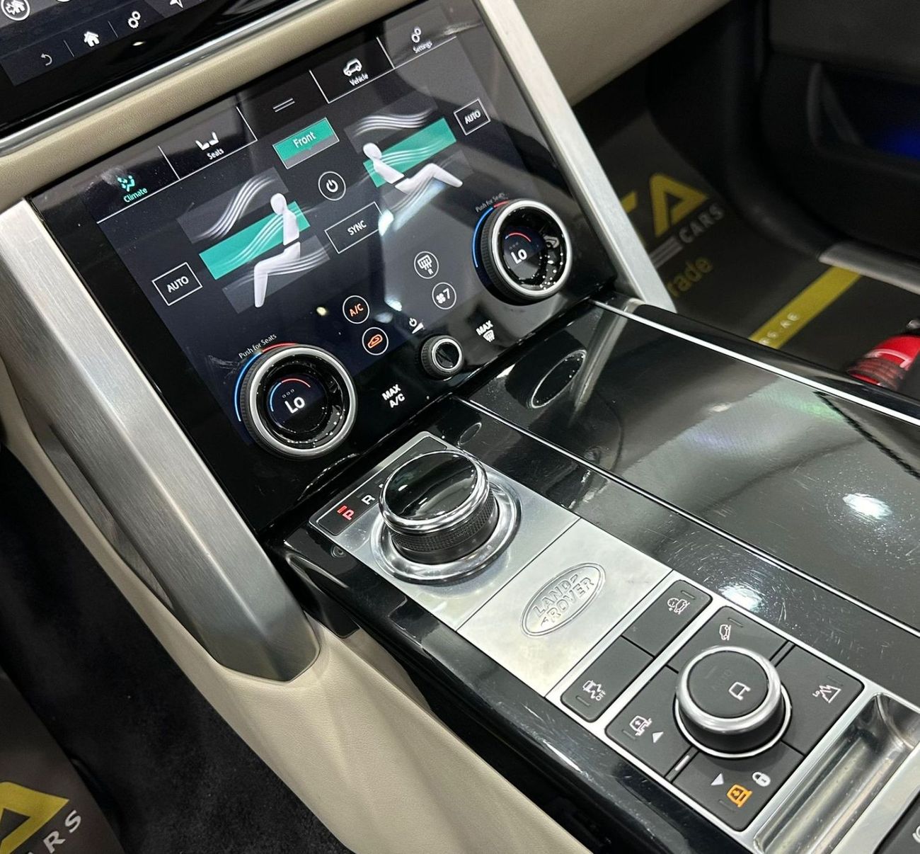 Land Rover Range Rover 2018 Range Rover Vogue HSE V6, Warranty, Full Range Rover Service History, Low Kms, GCC