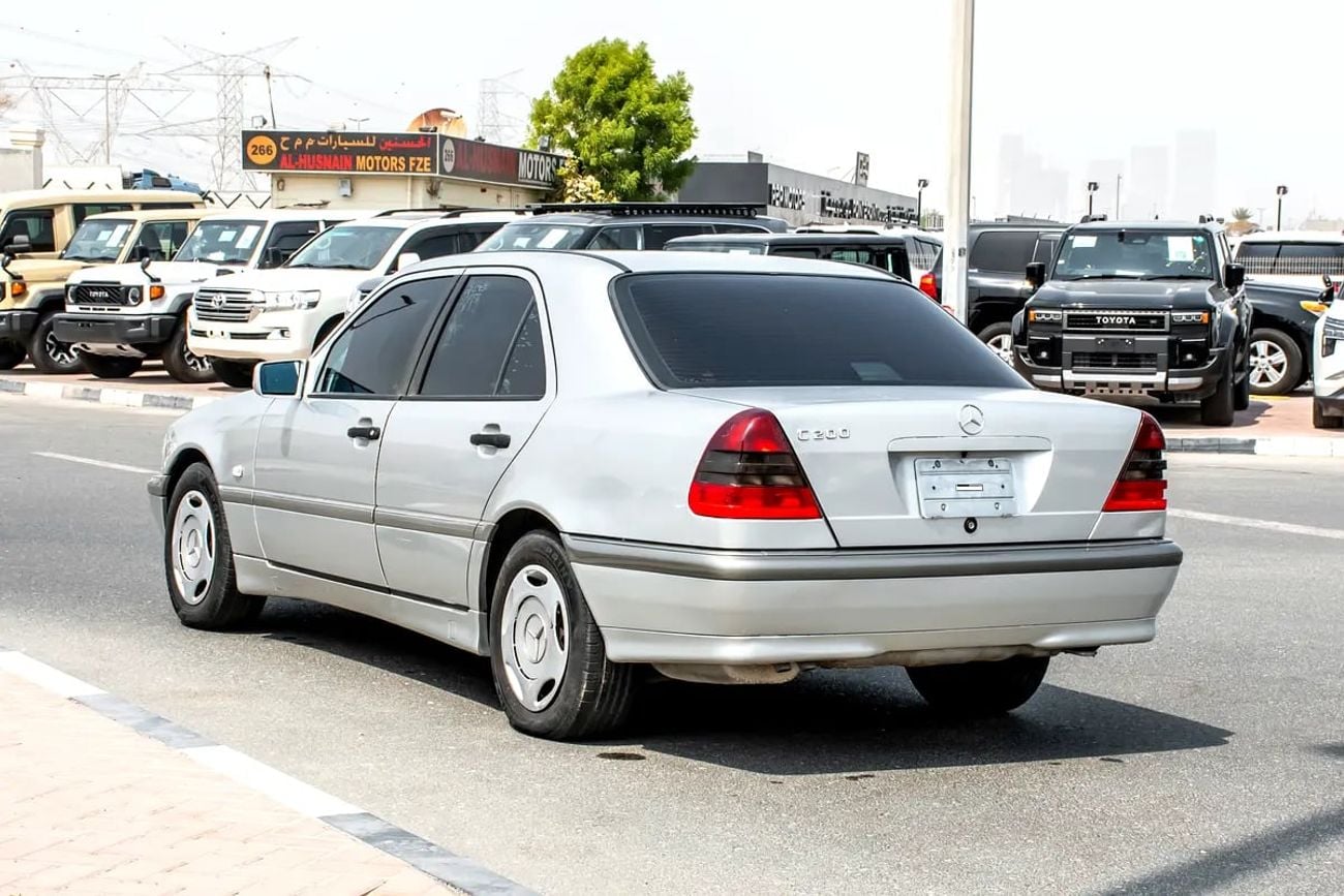 Mercedes Benz C200 Pristine C200 | Japanese Specs | Low Mileage