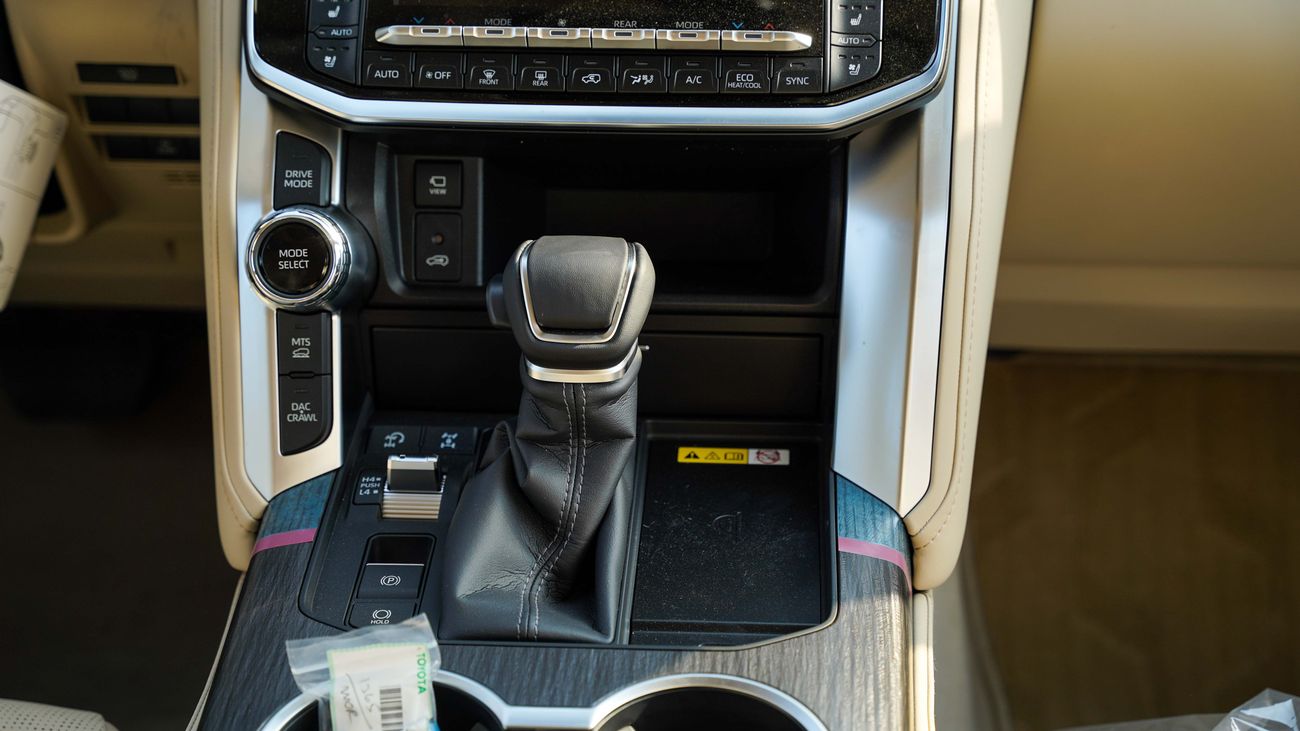 Toyota Land Cruiser VXR